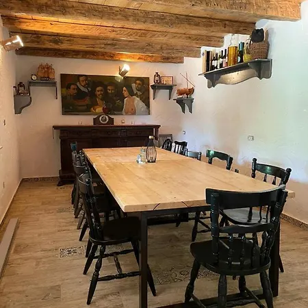 Casa Sotto La Grotta *