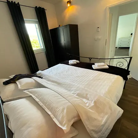 Casa Sotto La Grotta Villa *